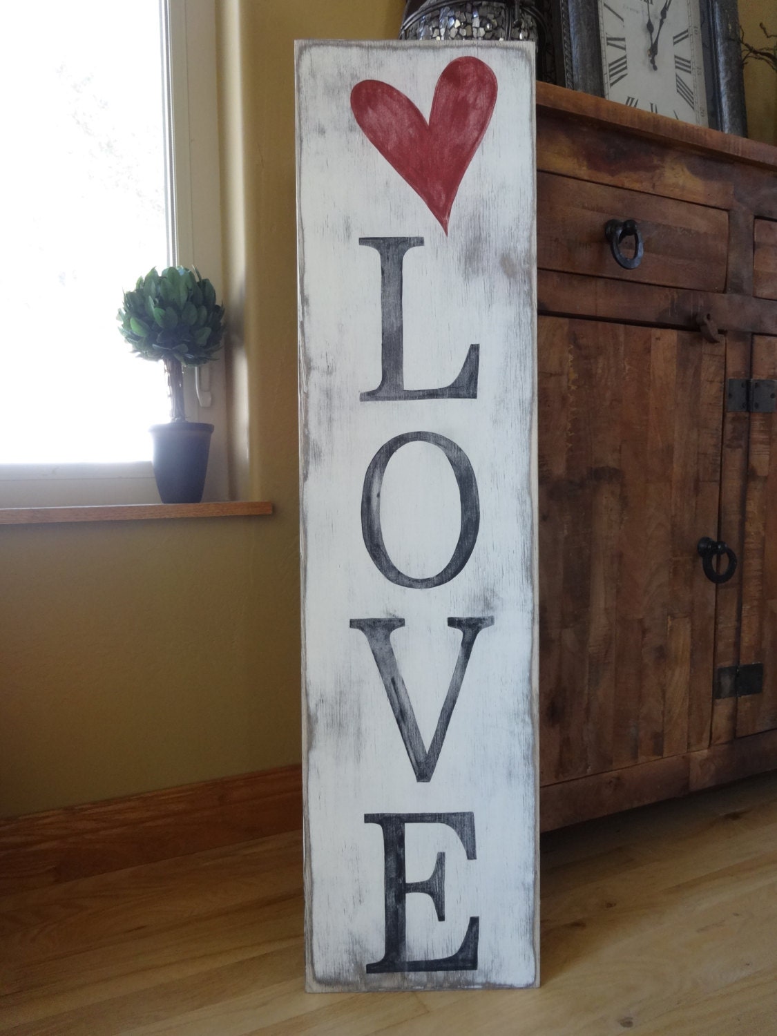 Heart wall decor Love sign Valentine/'s day sign Hand painted wood sign Heart sign Love wall decor