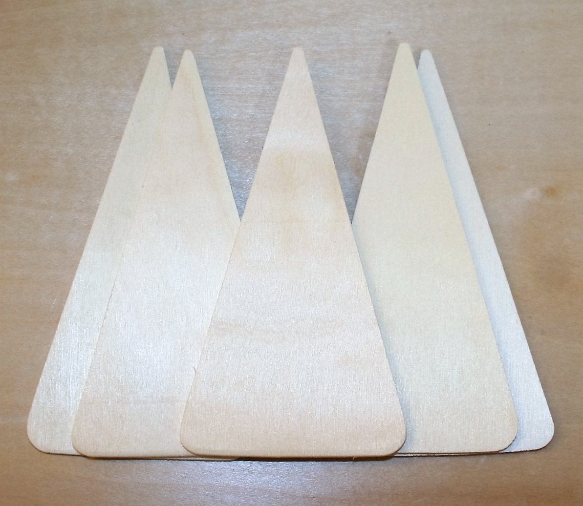 Unfinished Wood Triangle Cutout 5" x 2-5/8" x 1/8"