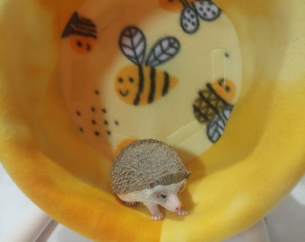 Stay Put Carolina Storm Bucket Wheel Cover/ BumbleBee/Tonal Yellow/ Hedgehog Wheel