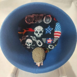 Stay Put Carolina Storm Bucket Wheel Cover/ Skulls and Motorcycles/Royal Blue/ Hedgehog Wheel
