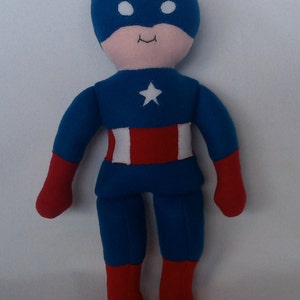 Super Dorable - Captain America - plyschfigur för pojkar bild 2