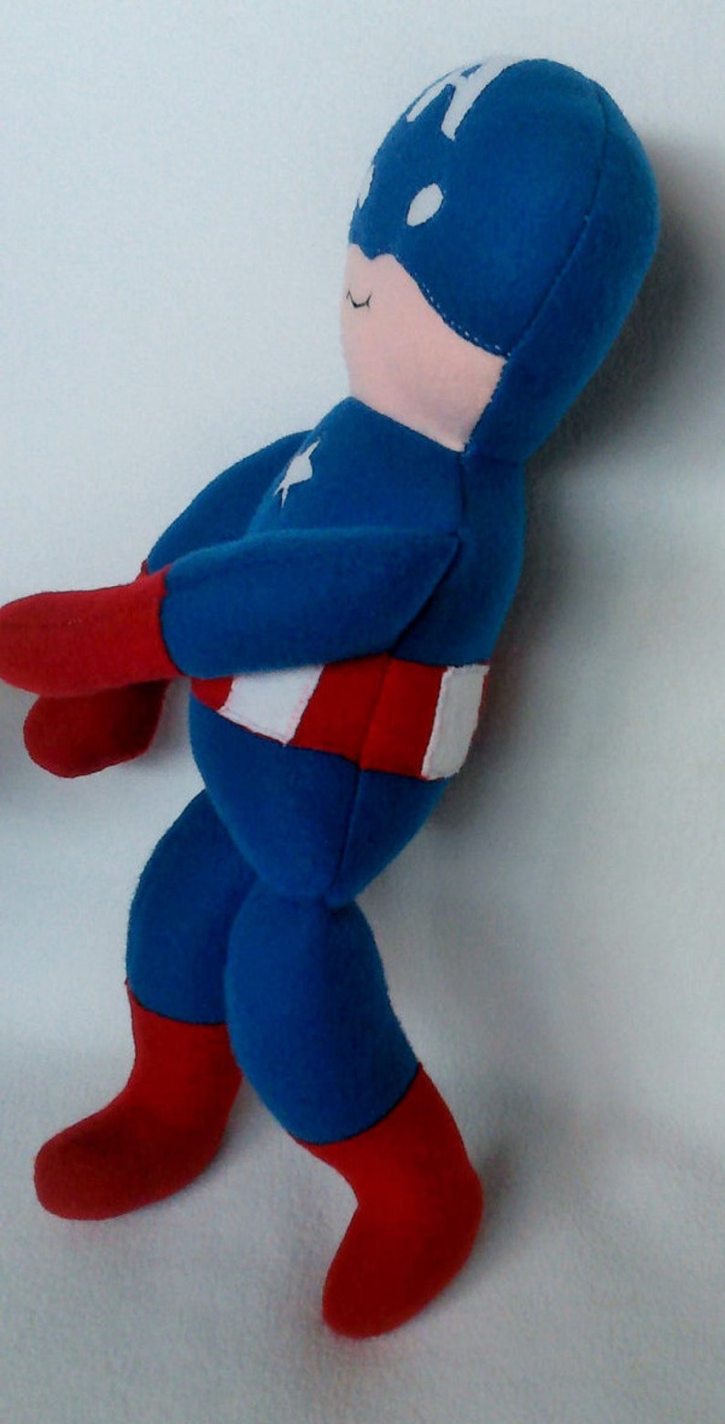 Super Dorable - Captain America - plyschfigur för pojkar bild 4