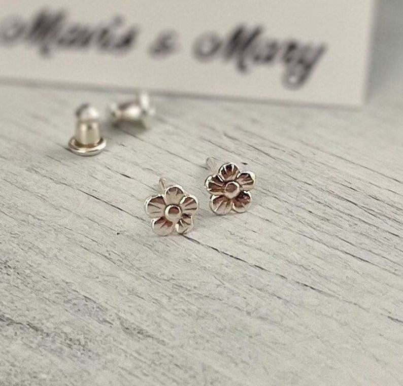 Pretty Daisy studs, Sterling Silver image 1