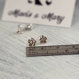 Pretty Daisy studs, Sterling Silver image 4