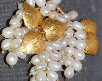 Large 3" Hand crafted 18k GOLD BROOCH with Persian Gulf Pearls Wisteria cluster 1969. Appraised at more than 2000USD