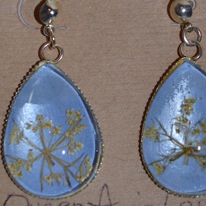 Queen Anne&#39;s Lace / Nature Inspired Jewelry /  Gift for Woman / Mother Gift/ Pressed flowers/ Pressed Flower Earrings
