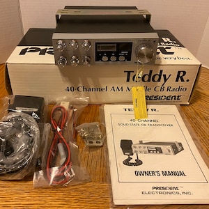 NOS President Teddy R 40 Channel AM Mobile CB Radio