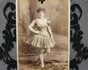 RARE! Beautiful victorian era cabinet card photo of a Ballerina! Late 1800s. Photographer- Charles Ritzmann.