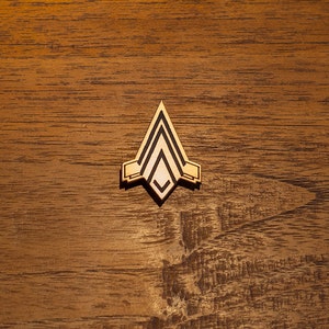 Battlestar Galactica Junior Pilot Qualification Wings Magnet Boomer Starbuck Pip Apollo Adama Pegasus Caprica Twelve Colonies Cylon Cosplay