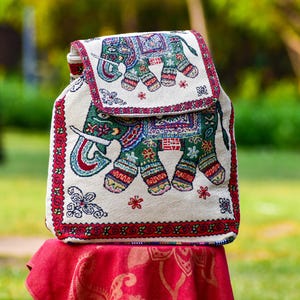 Rucksack mit Elefanten, Kleiner Rucksack aus Thailand, Vegane Wickeltasche aus Thailand, Verstellbare Träger, Einzigartiges Geschenk für Elefanten Liebhaber