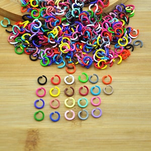 22 Colors Painted Metal Jump Rings,Bulk 8mm DIY Jewelry Findings Open Jump Rings for jewelry making Accessories，Mixed Color Split Rings