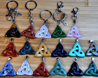Portachiavi con nodo celtico in pietra di cristallo naturale, triquetra celtica, portachiavi con nodo della Trinità, amore, lealtà e amicizia, nodo d'amore, amuleti pagani e wiccan