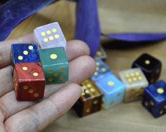 16mm Hand Carved Natural Gemstone Dice，Polished Crystal Dice，Pocket Talisman，Energy Stone D6 Die，Gemstone Carved Dice for Metaphysical Use