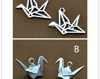 Origami Vogel Charm, Papierkranich Charm Silber, 3D Papierkranich Charm Anhänger, Umriss filigraner minimalistischer Charm Anhänger-593