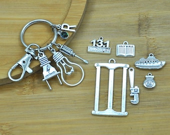 DESIGN A Keychain，Electrician keychain gift, science teacher gift, Maintenance Engineer Keychain，Screwdriver Keyring,Gift for Electrician