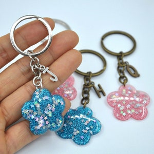 Personalized Glitter Keychains，Floral resin Keychain，Flower Keychain, Daisy Floral Keychain, Colorful Keychain, Mother&#39;s Day Gift