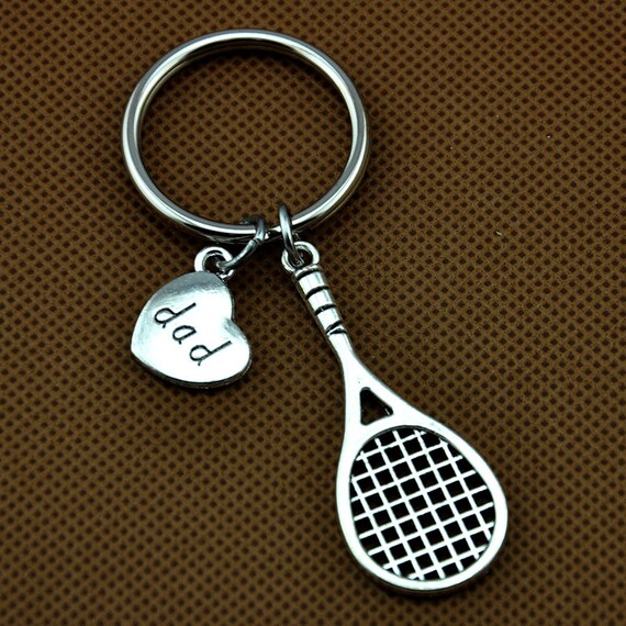 Tennis Racquet Keychain, Tennis Gift，Sports Equipment,Tennis Keychain，Father's Day，Gift of Mom/Daughter/ Grandpa /Dad/ Son/ Brother