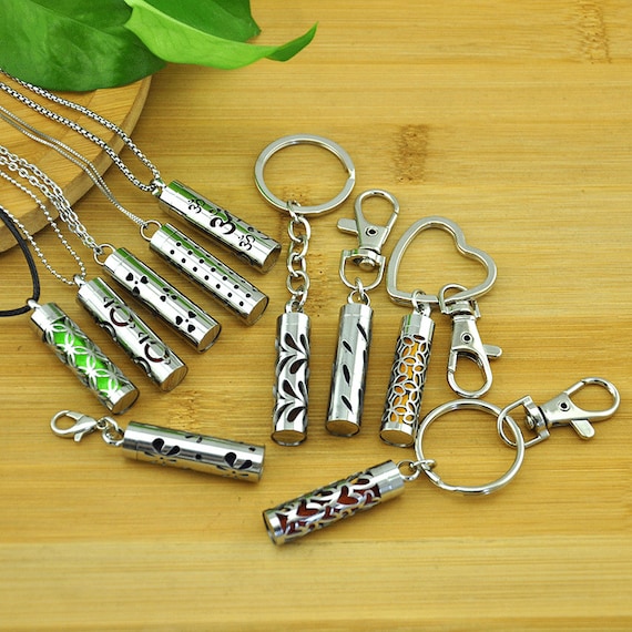 Aromatherapy Locket Necklace/Keychain,Cylinder Shape Stainless Steel Aromatherapy Diffuser pendant,Essential Oils Locket Diffuser Keychain