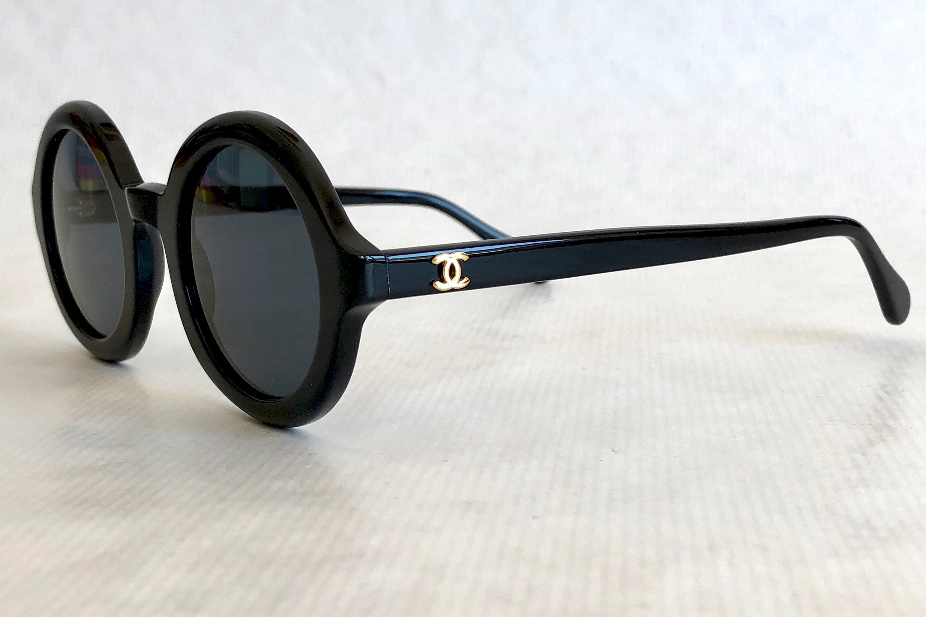 CHANEL 0017 10 Vintage Sunglasses New Old Stock including Case and Box
