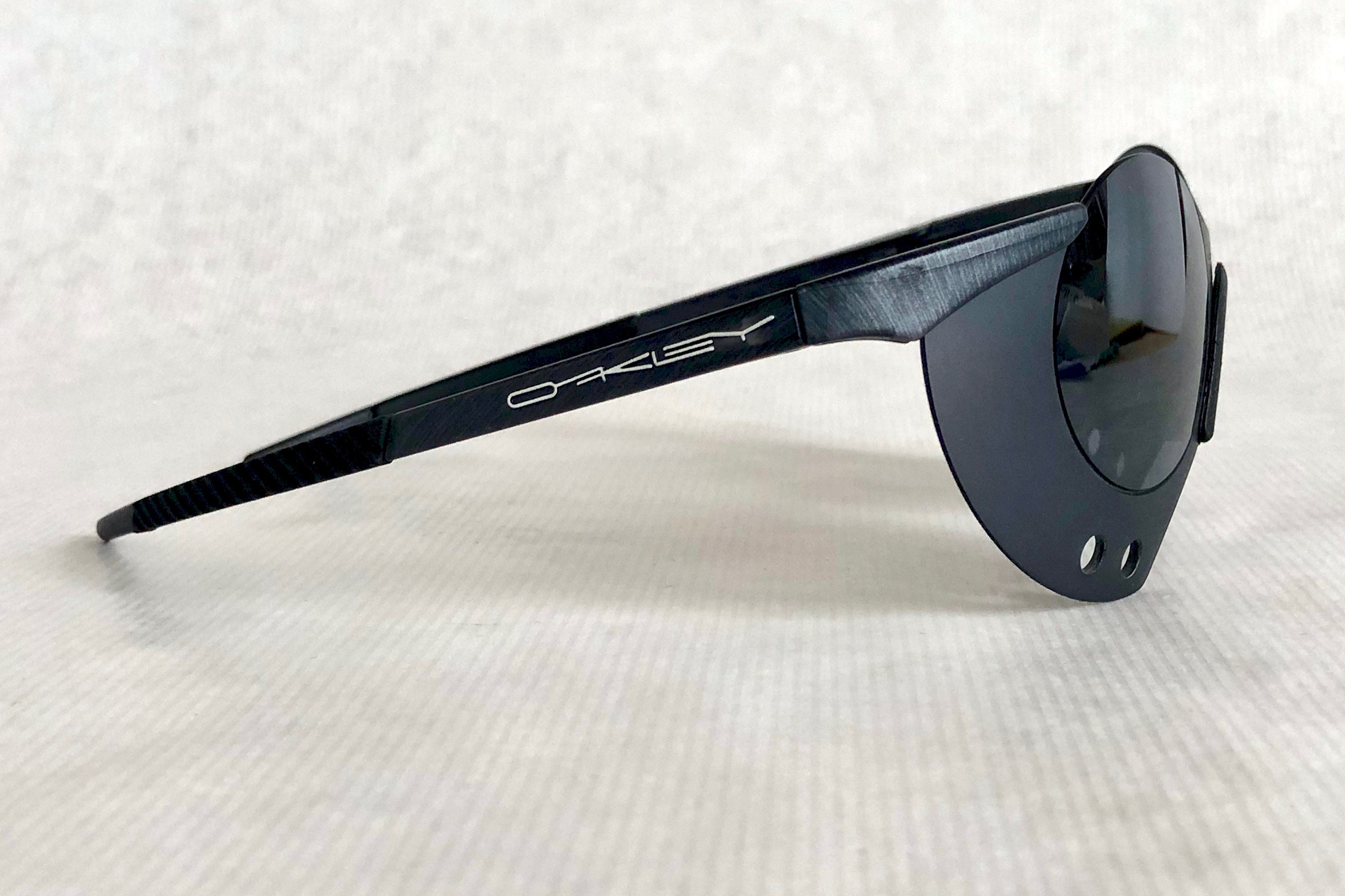 Oakley Zero 0.3 Vintage Sunglasses – New Old Stock Oakley Zero 0.3 Vintage Sunglasses – New Old Stock