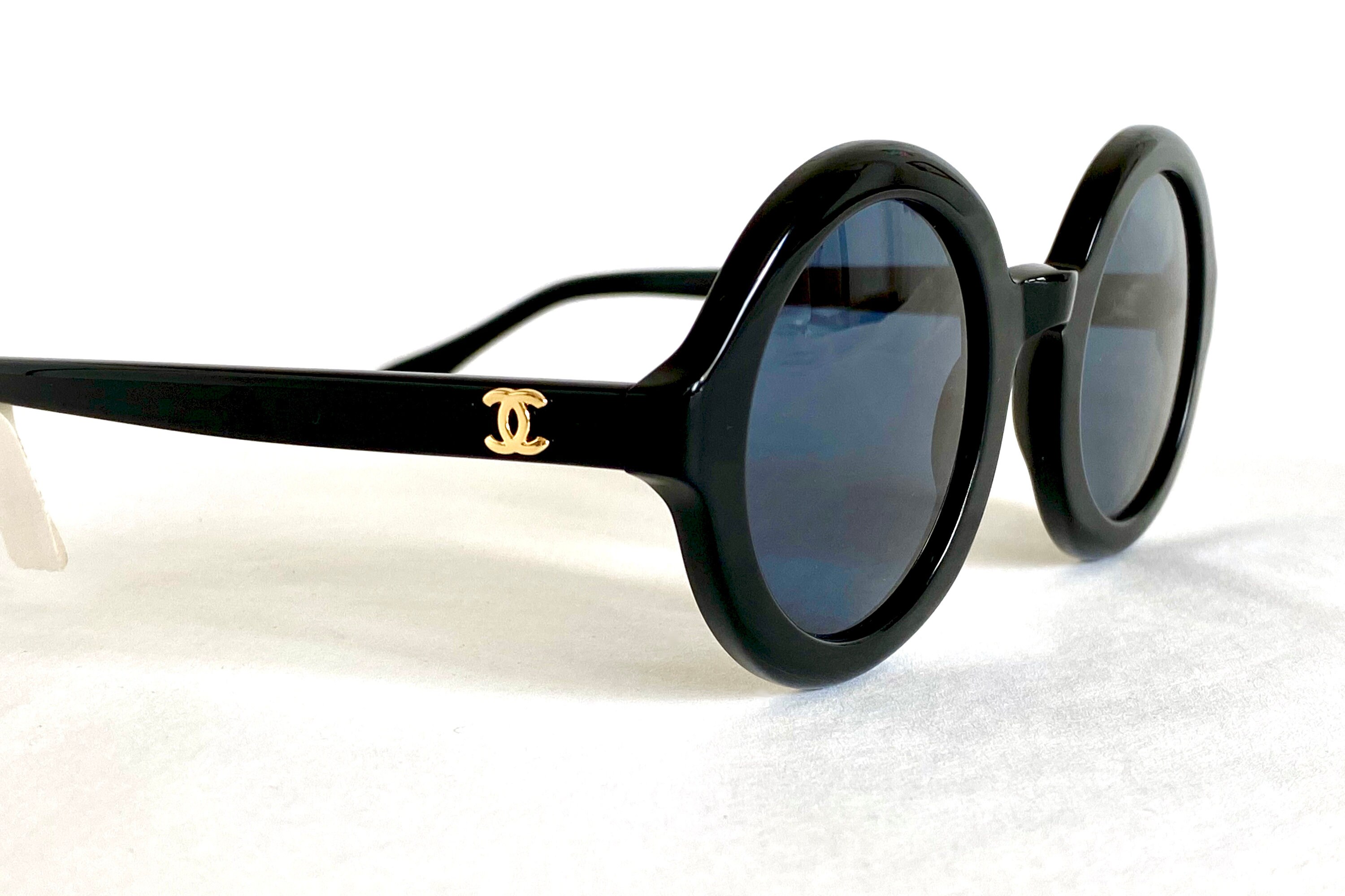 CHANEL 0017 10 Vintage Sunglasses New Old Stock including CHANEL Case Box  and Card