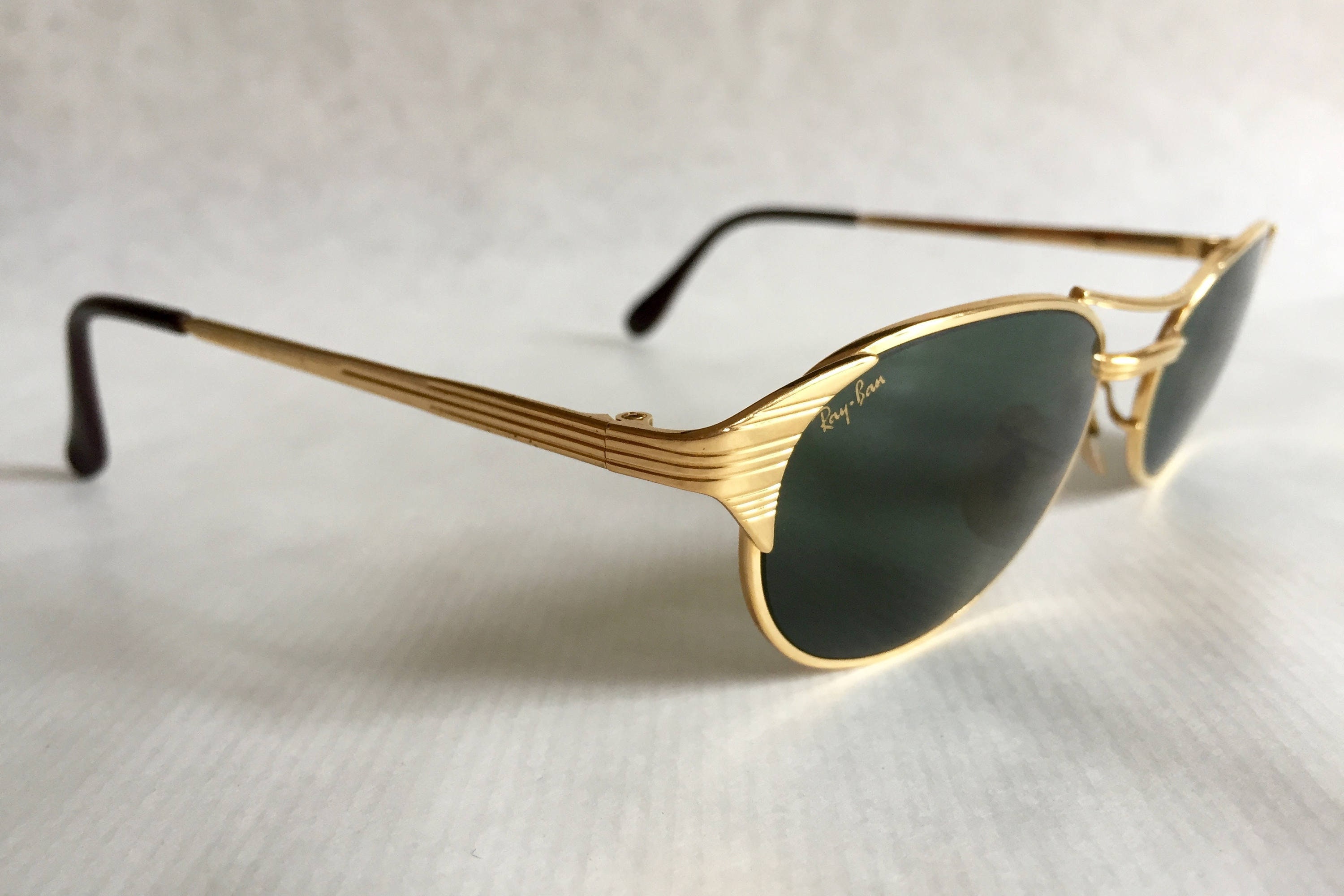 Ray ban hotsell signet gold vintage