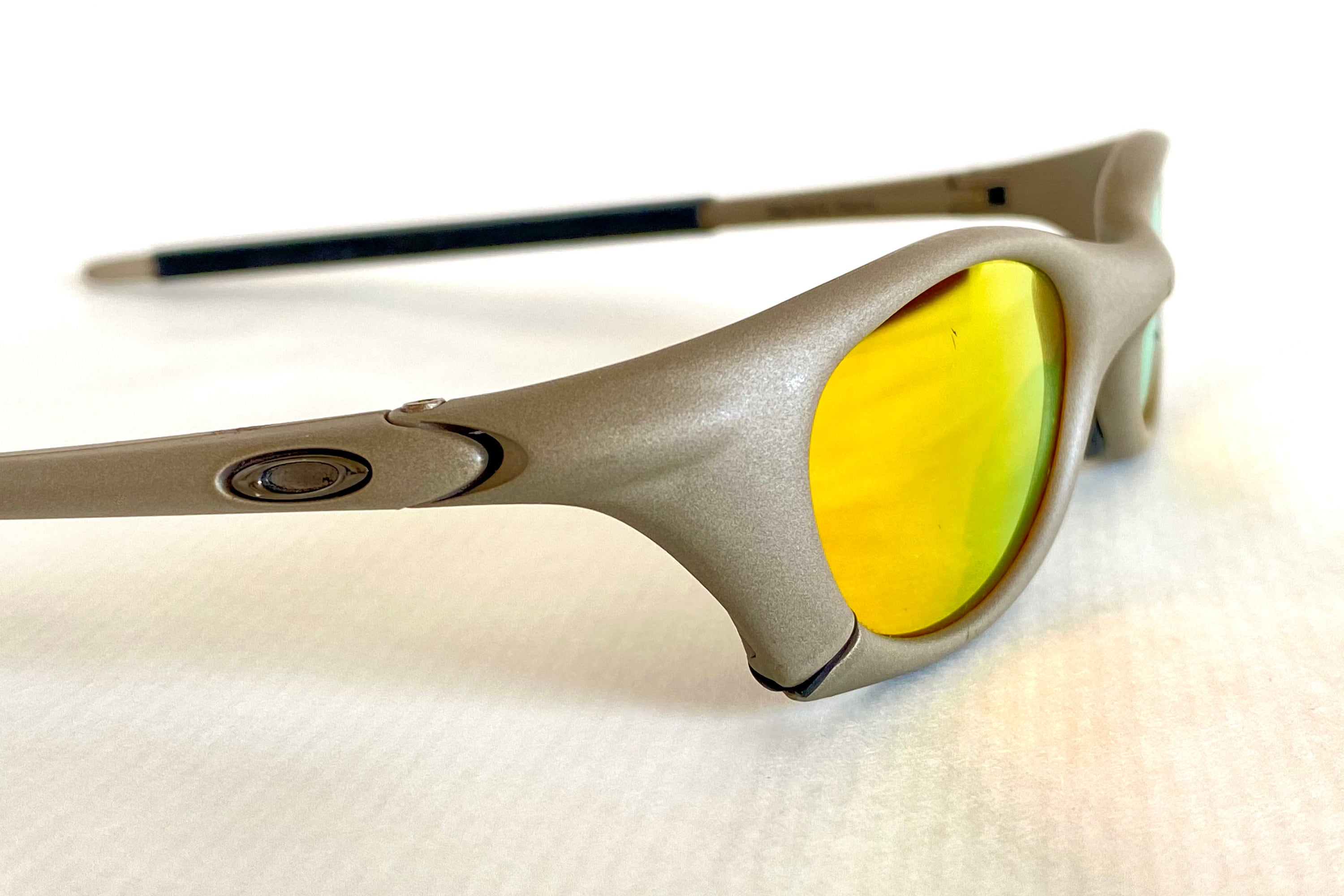 2002 Oakley Mag S Sunglasses – Including Oakley Metal Vault – in USA