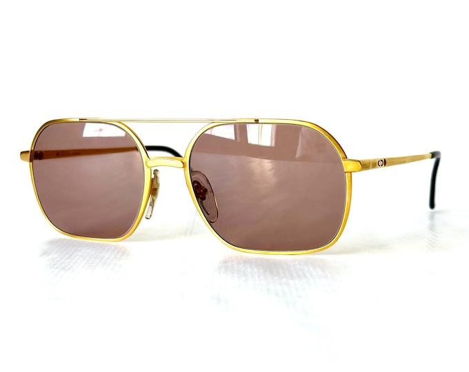 Vintage 1980er Christian Dior Monsieur 20k Vergoldete TITANE 2364 Sonnenbrille – Komplettes Set – New Old Stock – Made in Japan