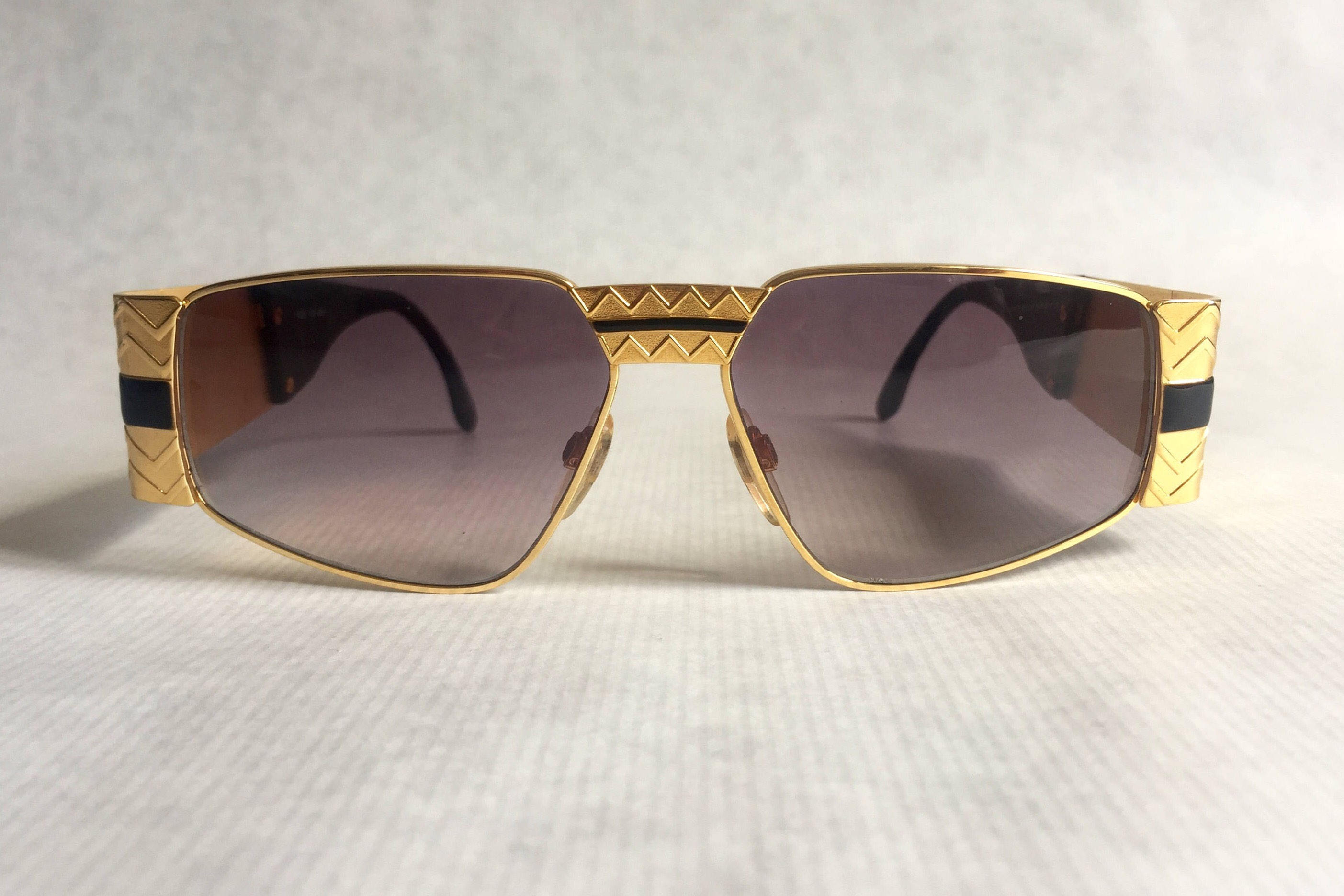 GIVENCHY 153 BLK Vintage Sunglasses - New Unworn Deadstock