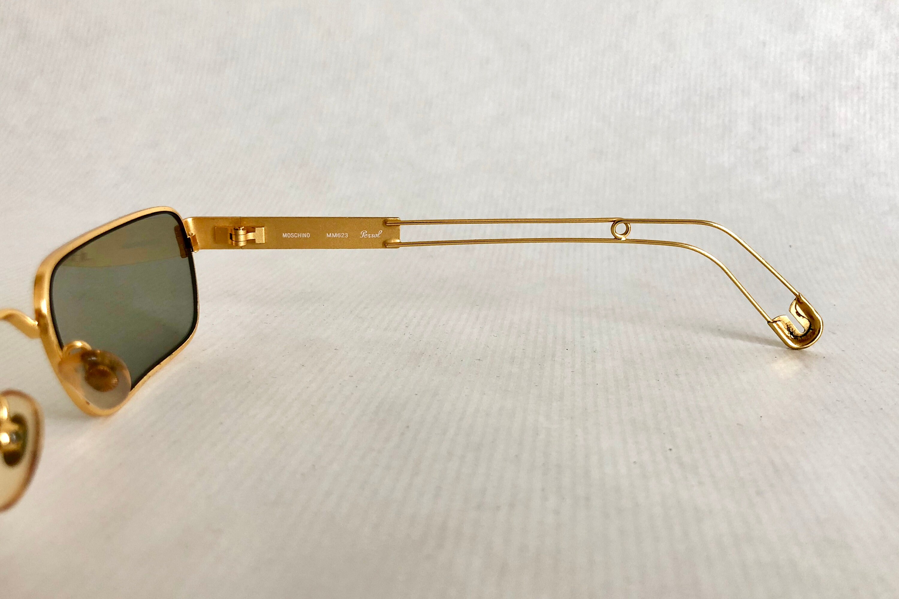 moschino by persol