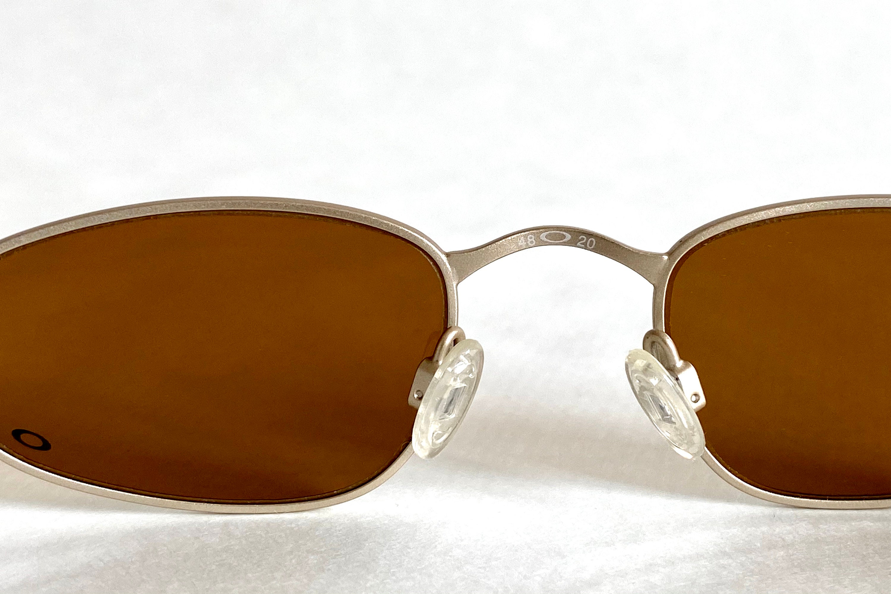 Michael Jordan’s Vintage 2000 Oakley OO A Platinum Leather Gold Iridium Sunglasses Full Set