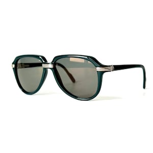 Vintage Cartier Vitesse Sunglasses Green Platinum Edition New Old Stock Including Cases Made in France in 1992