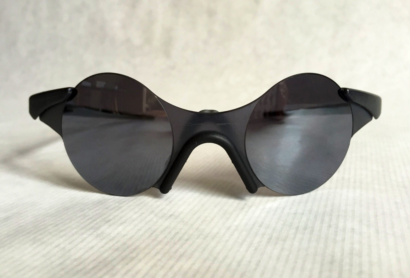 Vintage 1992 Oakley Zero 0.1 Sunglasses – New Unworn Vintage 1992 Oakley Zero 0.1 Sunglasses – New Unworn