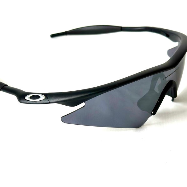 Occhiali da sole vintage Oakley M Frame Black Iridium Sweep Set completo con lenti RX extra New Old Stock Made in USA nel 1996