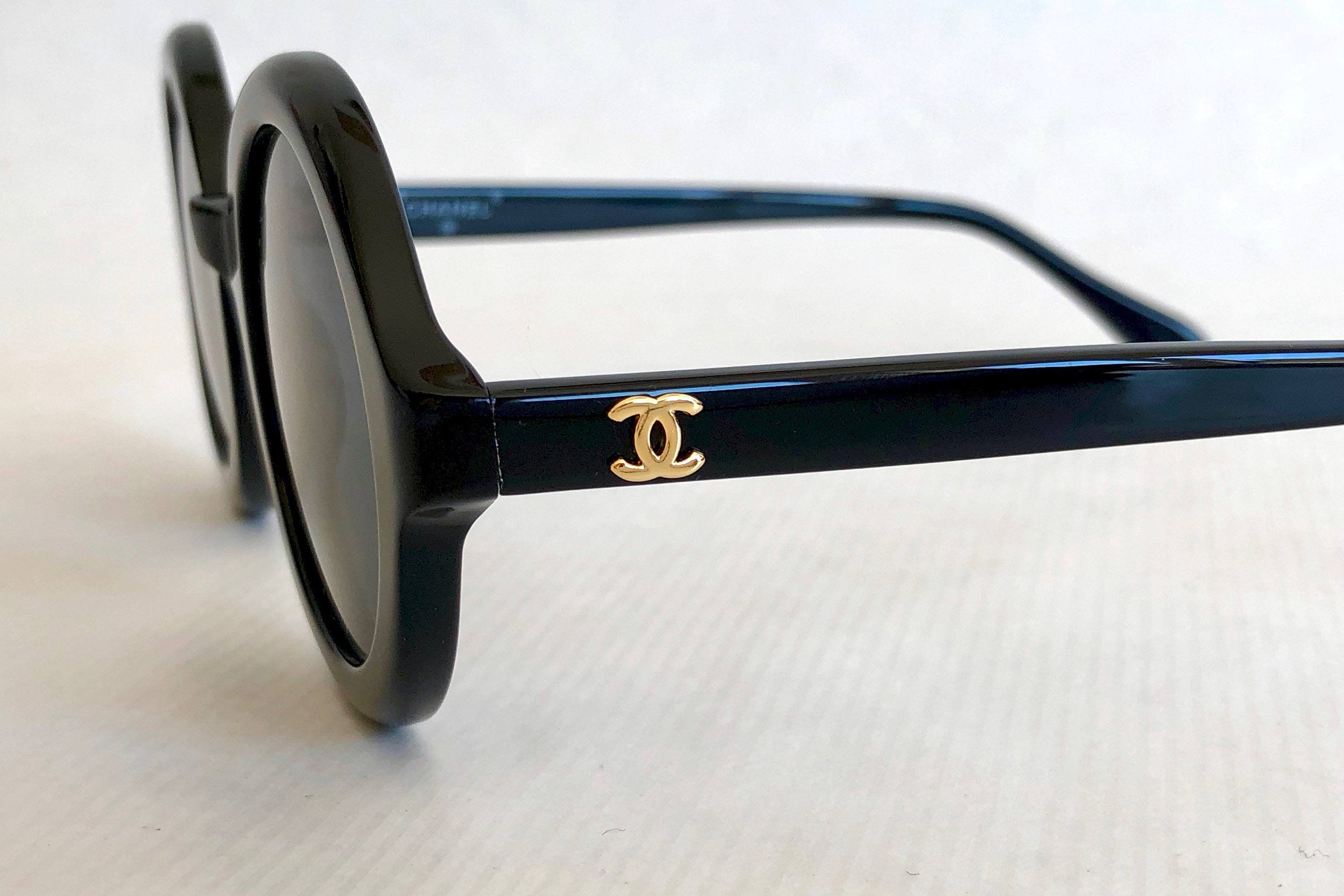 CHANEL 0017 10 Vintage Sunglasses New Old Stock including Case and Box