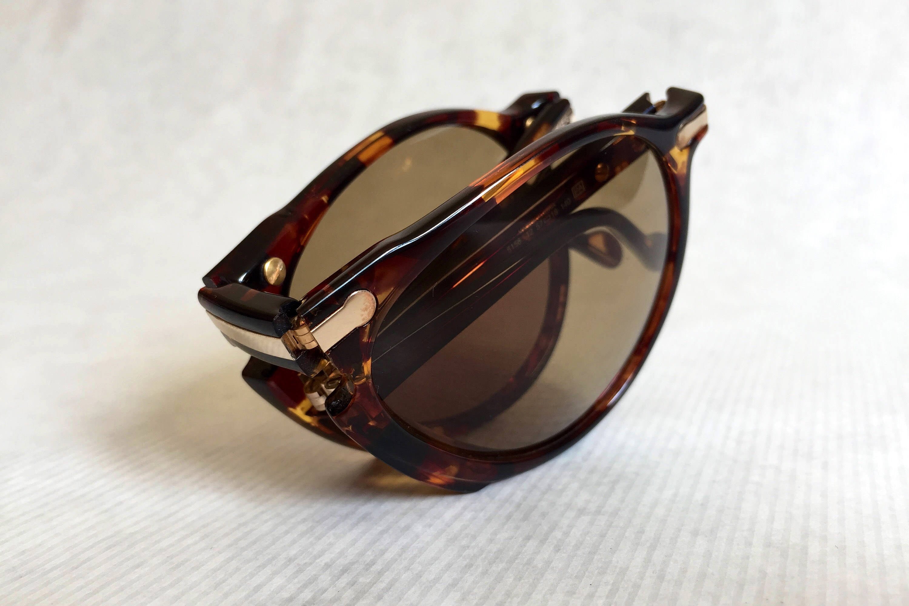 hugo foldable sunglasses