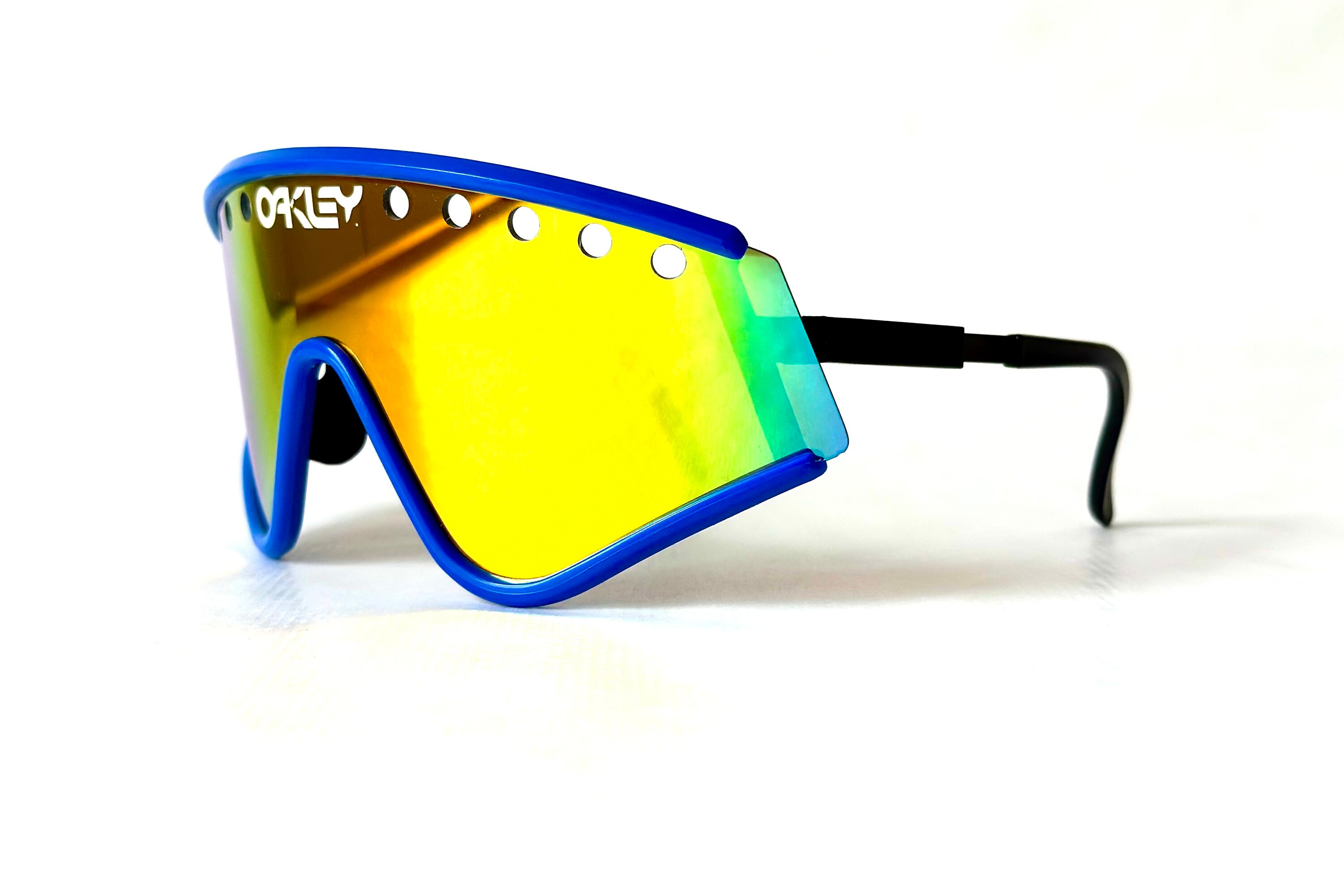 Vintage 1988 Oakley Factory Pilot Eyeshade Sunglasses Full Set Including Vented Fire Iridium and Gray Lens New Old Stock