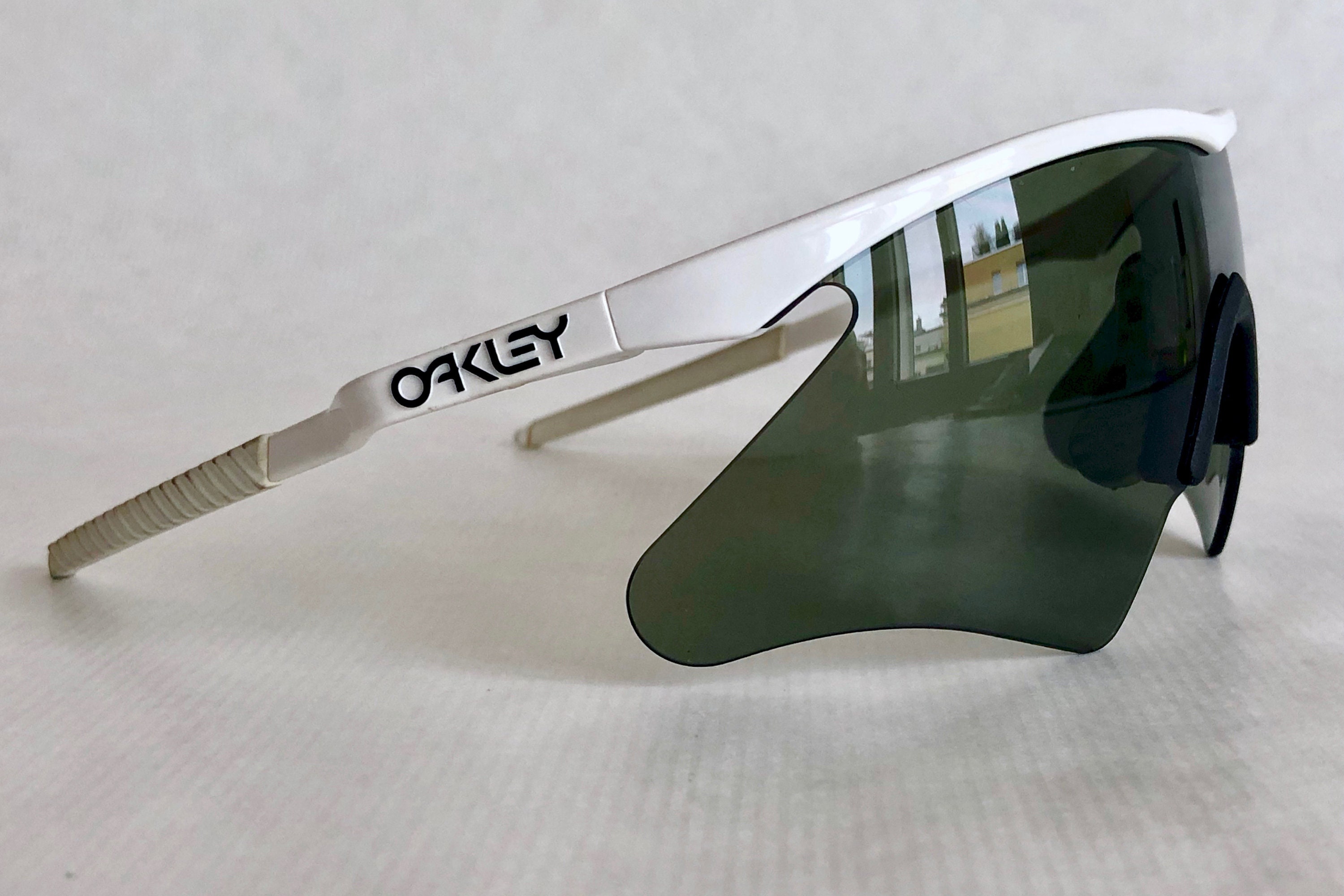 oakley mumbo m frame