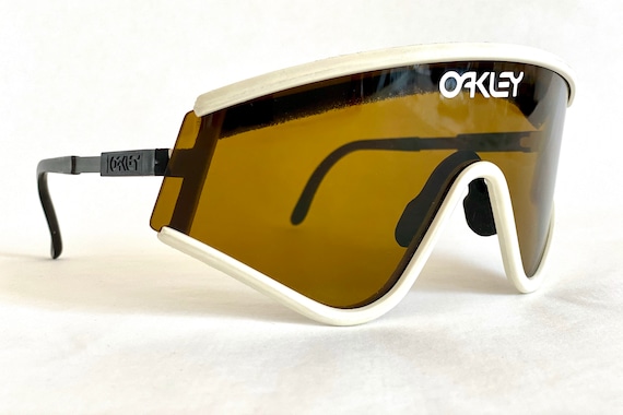 OAKLEY/Eyeshade/サングラス/ビンテージ/イエロー/ Oakley Eyeshade Sunglasses - The Ultimate Guide