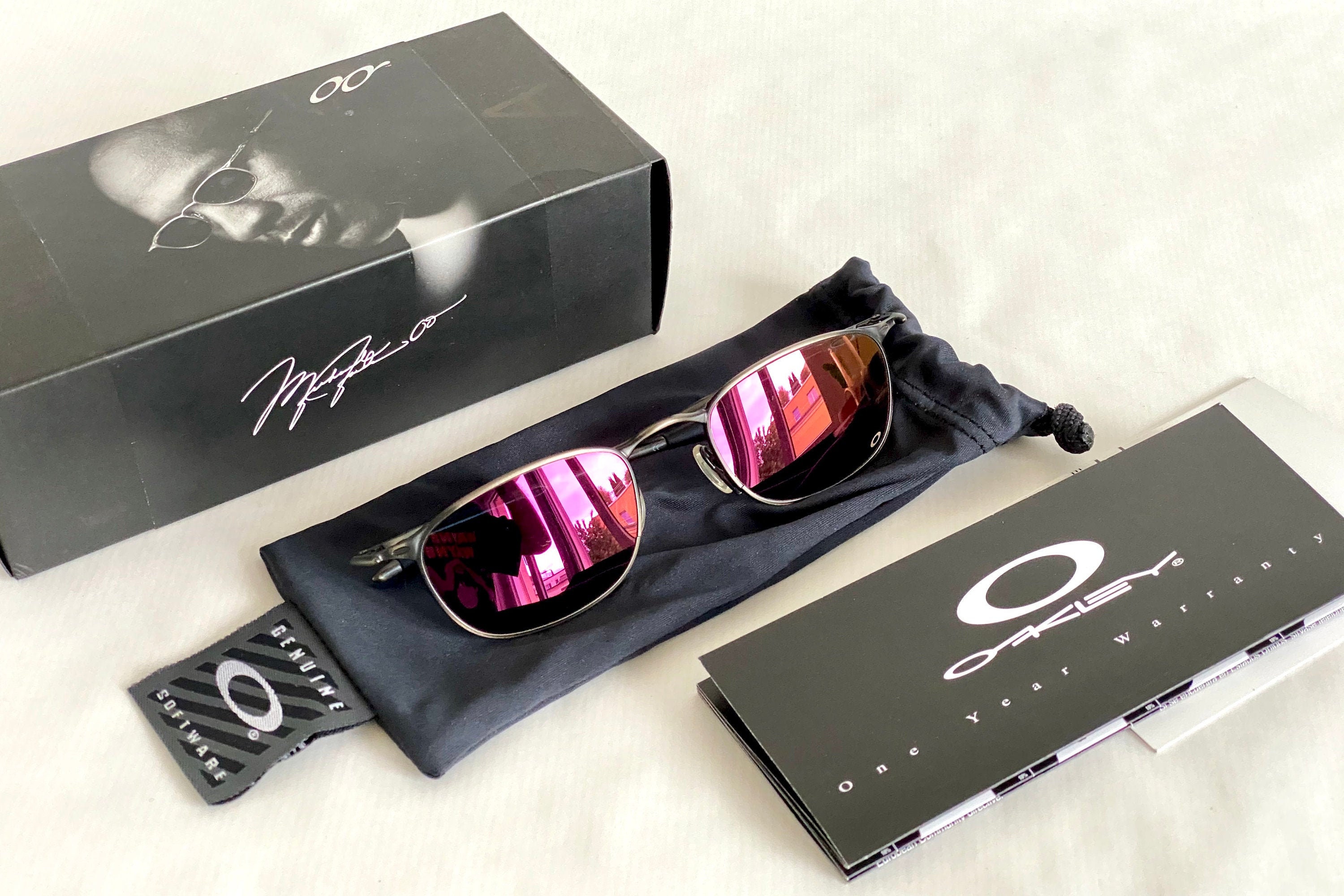 oakley oo