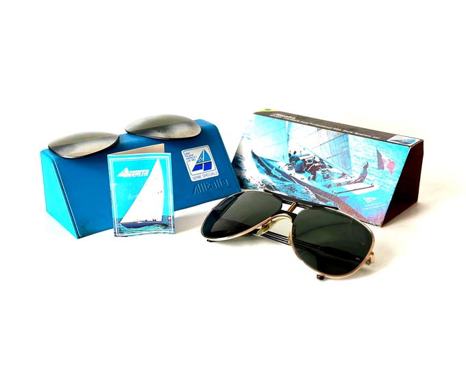 Vintage Alitalia Sport Pro 560 Sunglasses Serie Speciale Azzurra America's Cup Full Set New Old Stock Made in Italy in 1983