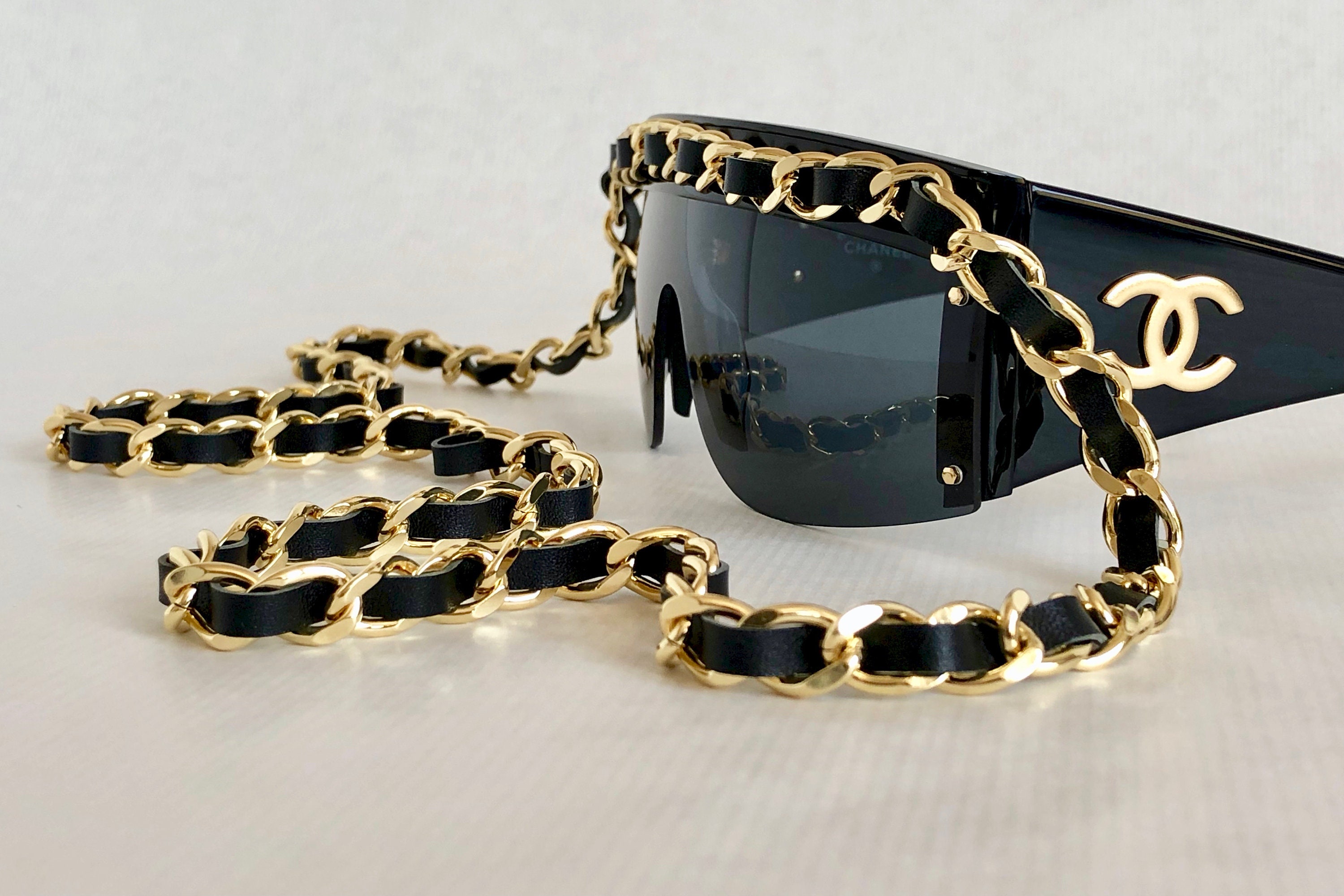 CHANEL 0027 Long Chain Vintage Sunglasses – New Old Stock – Full Set