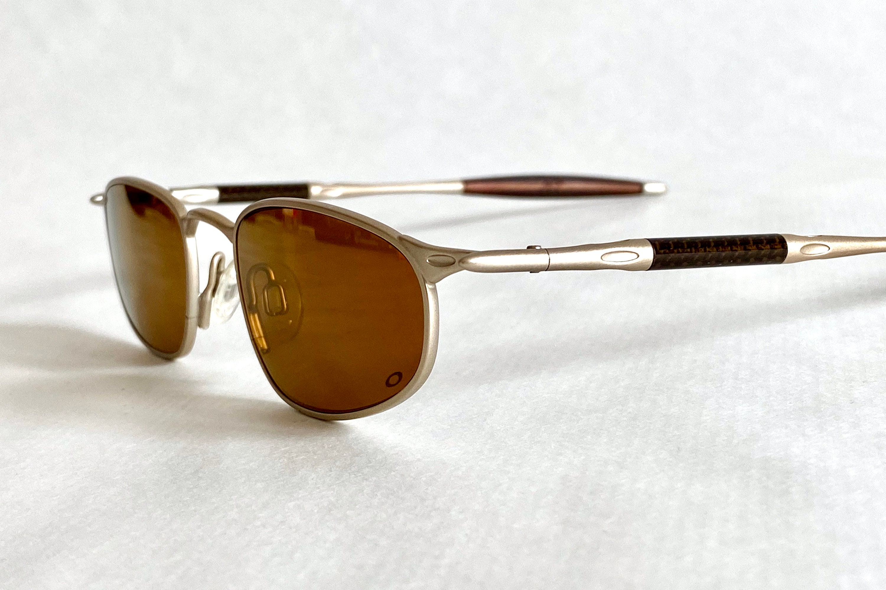 Michael Jordan’s Vintage 2000 Oakley OO A Platinum Leather Gold Iridium ...