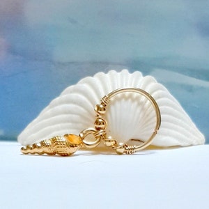 Gold Sea Shell Pendant Cartilage Hoop Earring, Gold Helix Hoop,Upper Ear Piercing,Gold Filled Helix Ring, 16-22 Gauge,8-12mm Inner Diameter