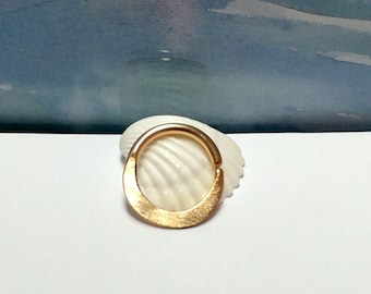 14k Gold Filled Septum Ring: Gehämmertes Silber Daith Schmuck
