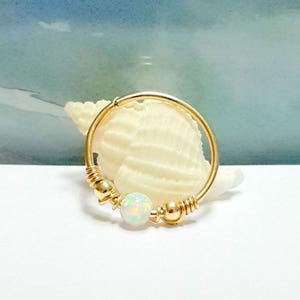 Pendiente de hélice de ópalo de fuego de oro macizo de 14 quilates, cartílago, daith, nariz, caracola, aro de trago, 16 g, 18 g, 20 g, 22 g, 24 g, piedra natal de octubre, regalo