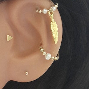 Charm Hoop Ear Feather Dangle, Feather Opal Hoop, Gold Hoop Earring, Helix ,Conch,Piercing,Cartilage Earring,16g 18g 20g 22g,Holidays Gift