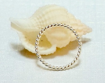 Cerchio intrecciato in argento sterling: elica, trago, anello al naso con taglio a diamante, 16 g, 18 g, 20 g, fatto a mano