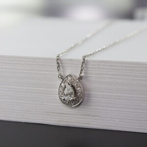 pear pattern necklace