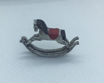 1:48 Traditional Rocking Horse. Ideal to decorate the Story Book House. Completed Item for collectors.